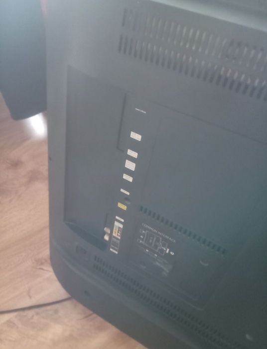 Телевизор Samsung model ue43ku6072u