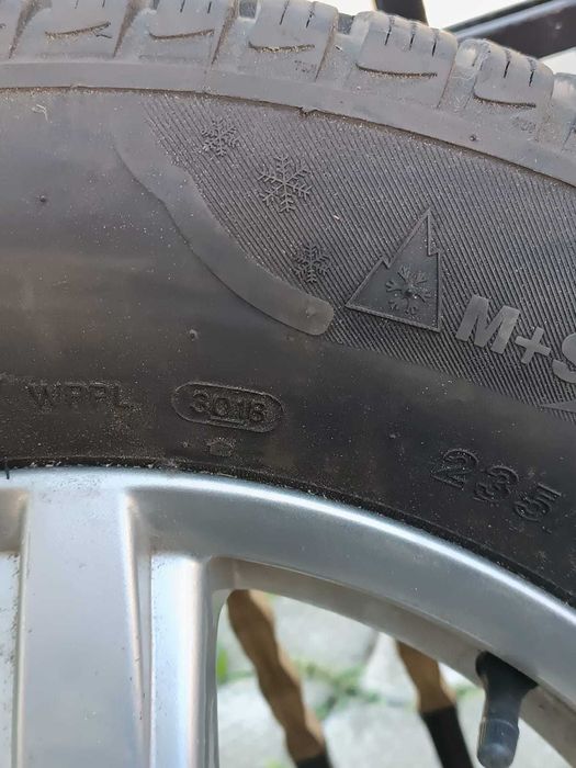 Jante + Anvelope iarna, Toyota RAV4, 235/60/R16 - 1600 Lei