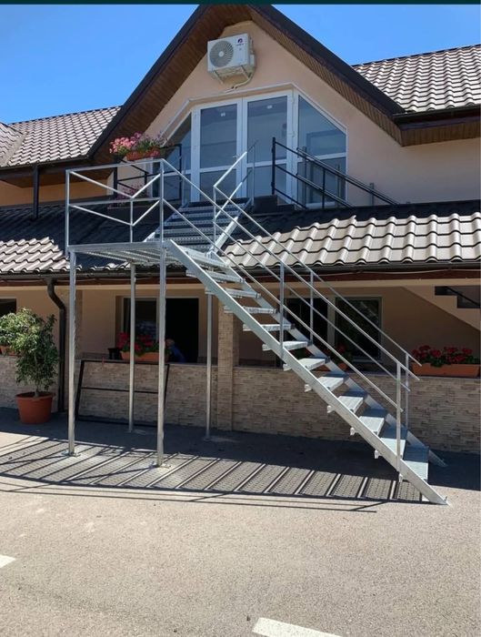 facem dcarii pe comanda