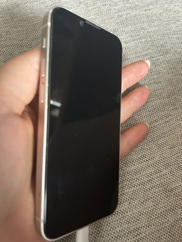 Продавам Iphone 13 mini