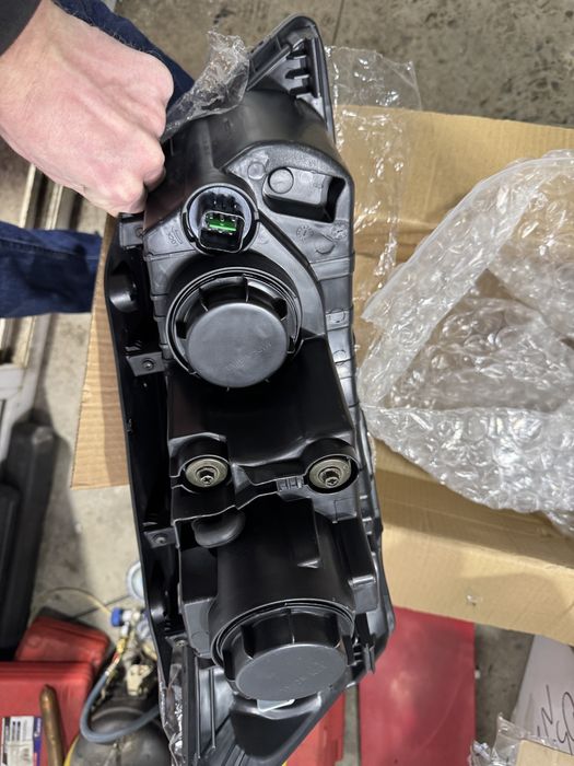 Hyindai sonata NF 2005-10 фара передняя левая и правая