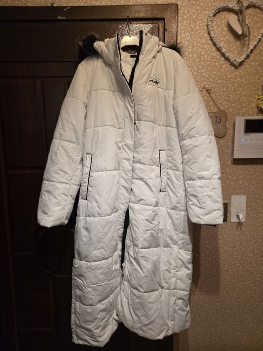 Flair зимно яке с качулка