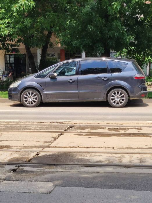 Продавам цял на части Fors S-max 2010г