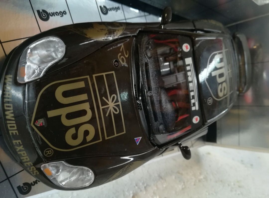 Porsche GT3 CUP
Scara 1:18
Bburago