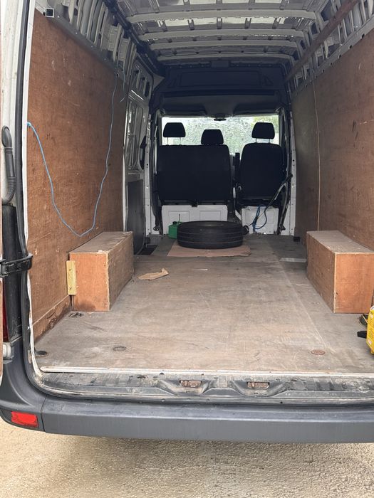 Volkswagen Crafter CR35 TDI 2.0 – 2015 – 3.5T – Autoutilitară