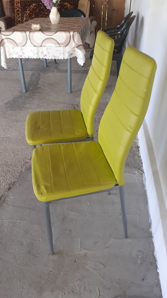Scaune pliabibile si fixe