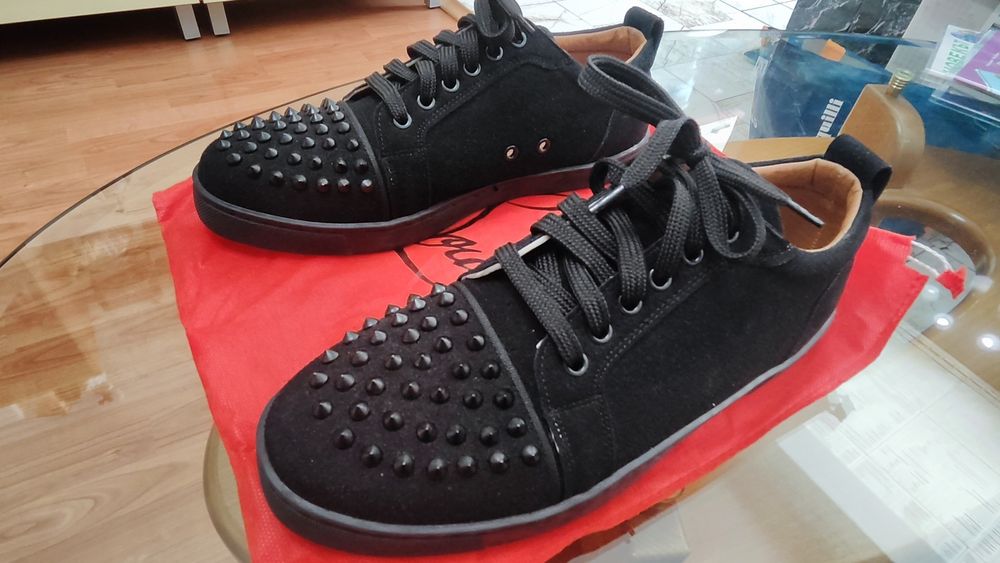 Обувки Christian Louboutin 45 номер