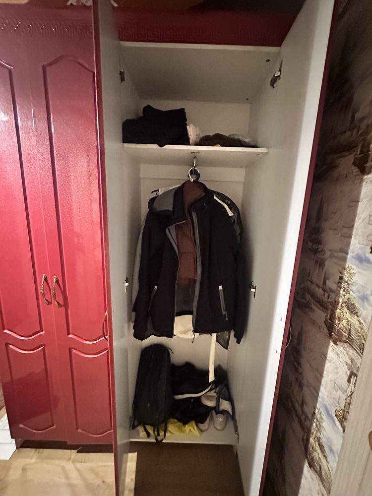 Продам шкаф в прихожую