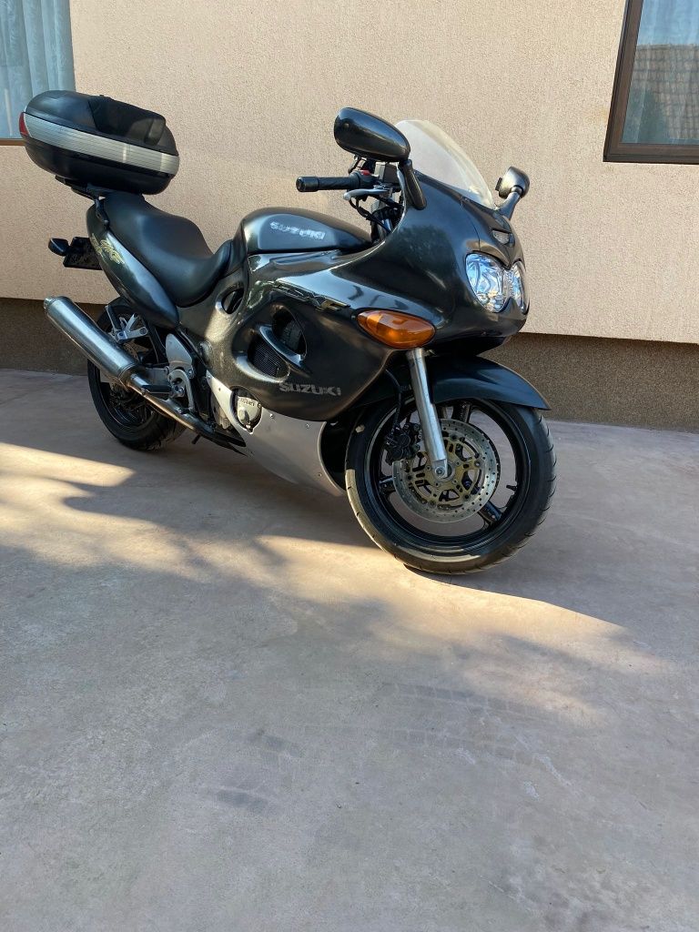 Suzuki gsx-f 750