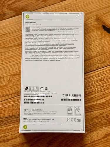 НОВ !!! Apple iPhone 16 Pro Max/White Titanium/1TB/8GB RAM