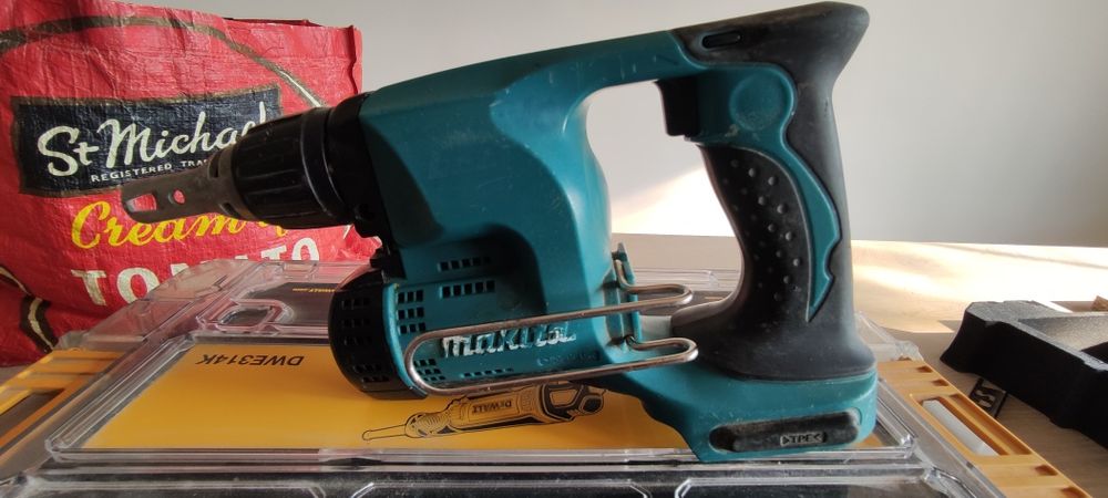 Makita BFS450 Винтоверт за гипсокартон