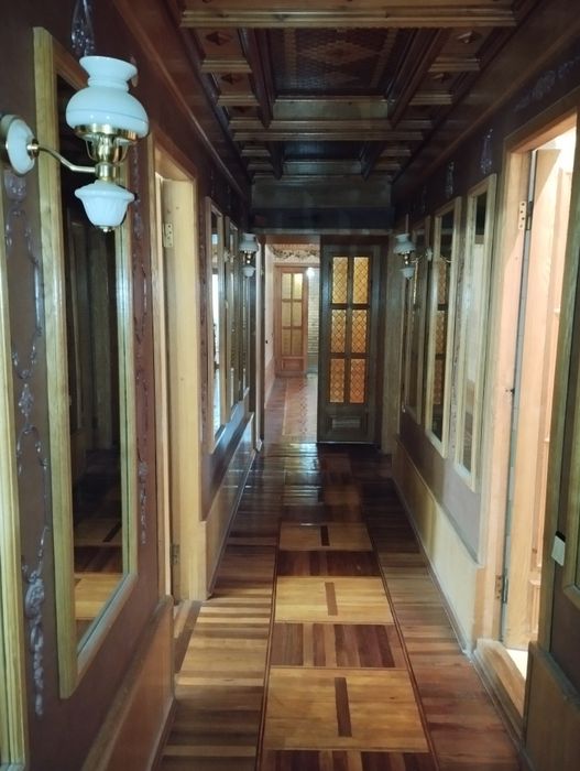 Срочно Продаётся кватира Шайхонтахур район Ор.р Тинчлик метро Версал