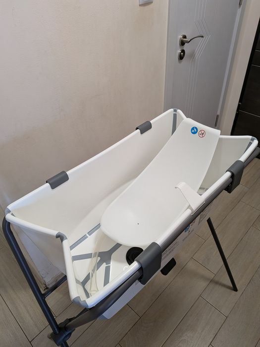 Стойка за къпане с вана Stokke - Като нови!