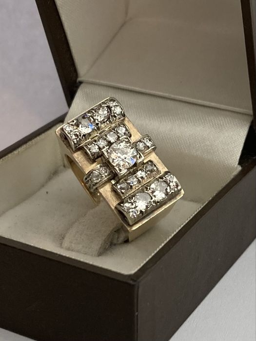 Inel tank aur cu diamante 1.30ct
