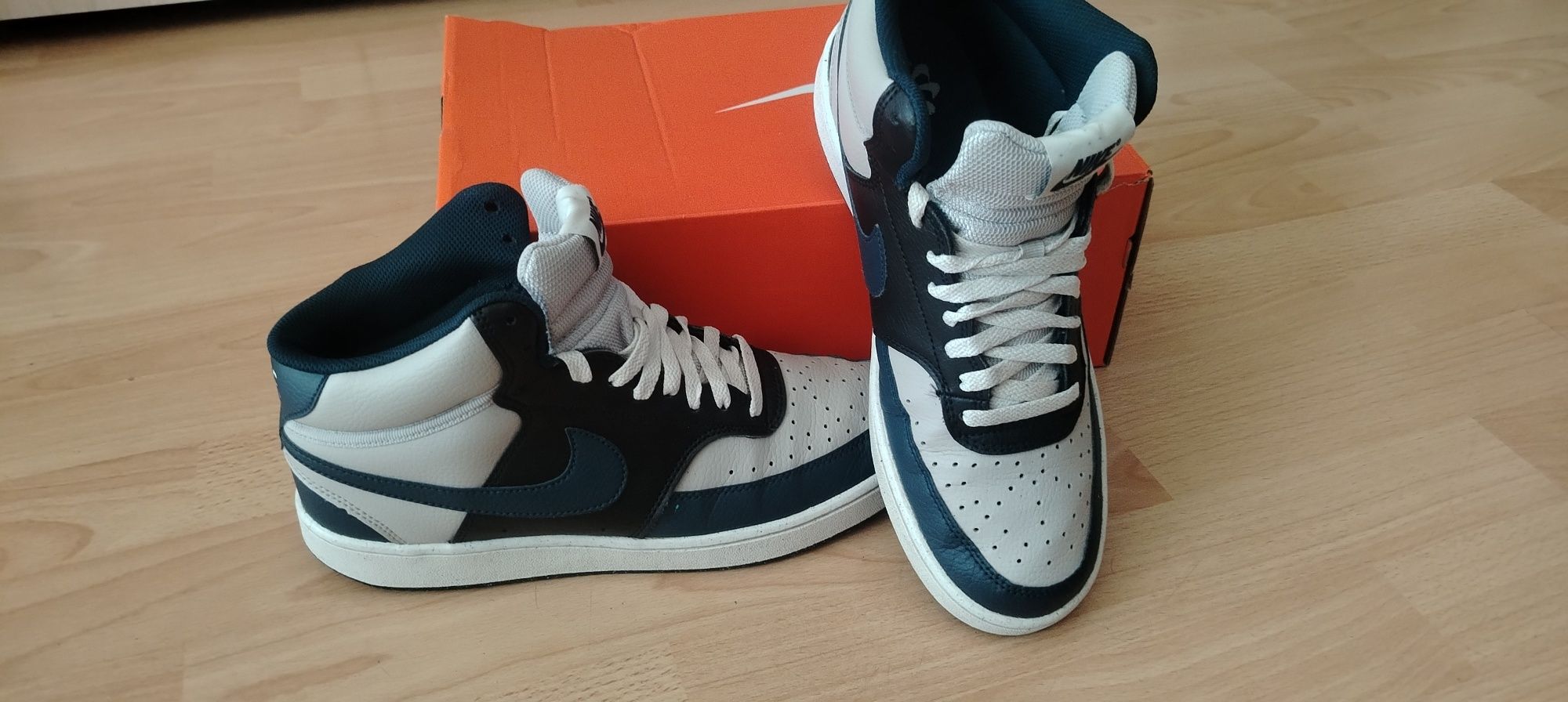 Маратонки Nike 43 номер