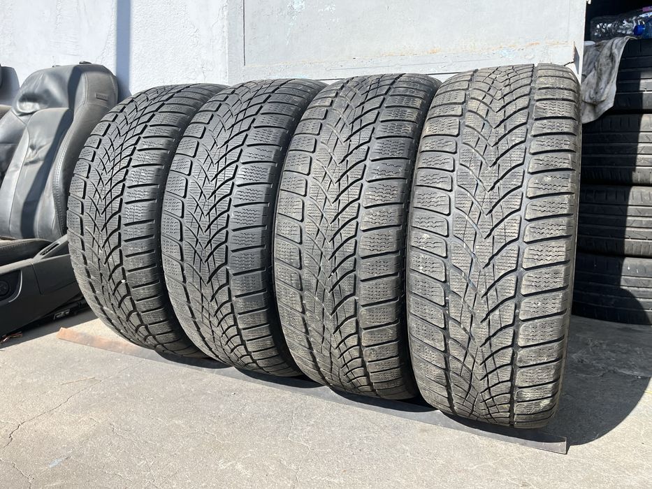 4 бр. зимни гуми 225/55/17 Dunlop MO DOT 0819 5 mm