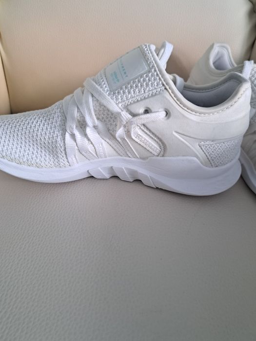 Adidași nr 38 impecabili