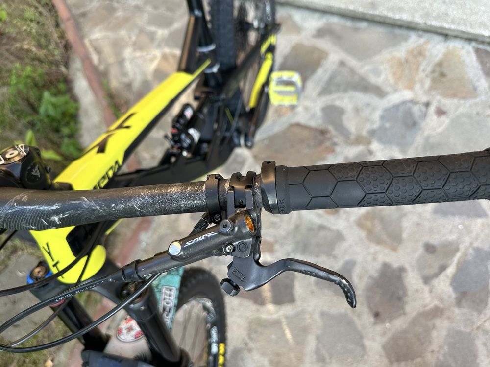 bicicleta YT Capra M