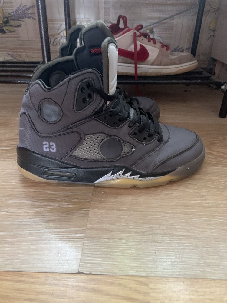 Продам Jordan 5 Off White