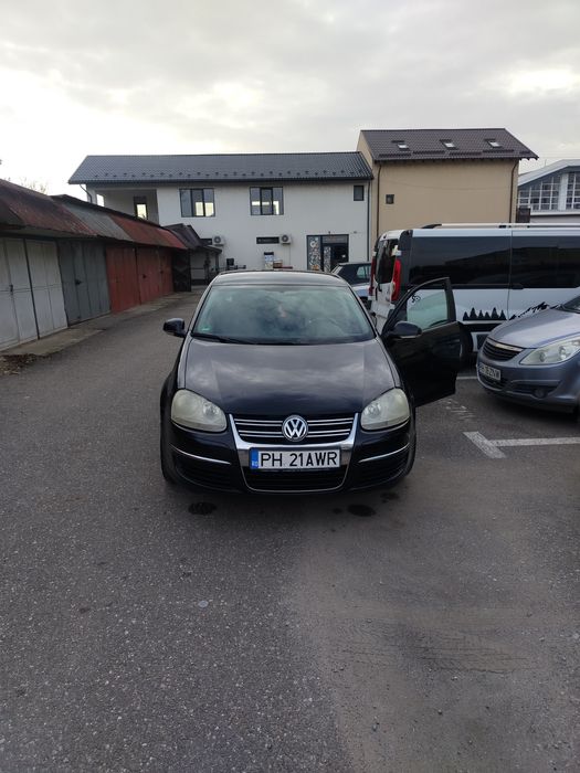 Vând  wv jeta 1.6 benzina toate actele la  zi ofer fiscal ..negociabil