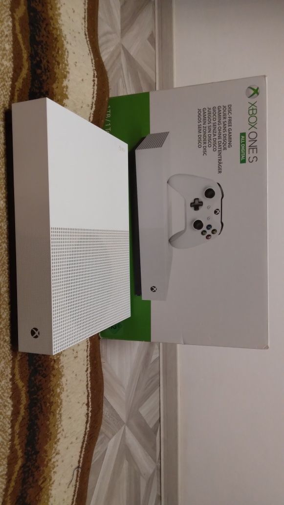 Xbox one s 1tb digital+gta5+husa pentru consolă