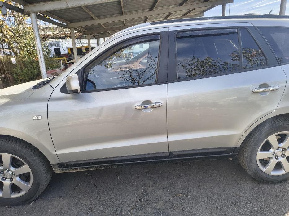 Vând Hyundai Santa Fe