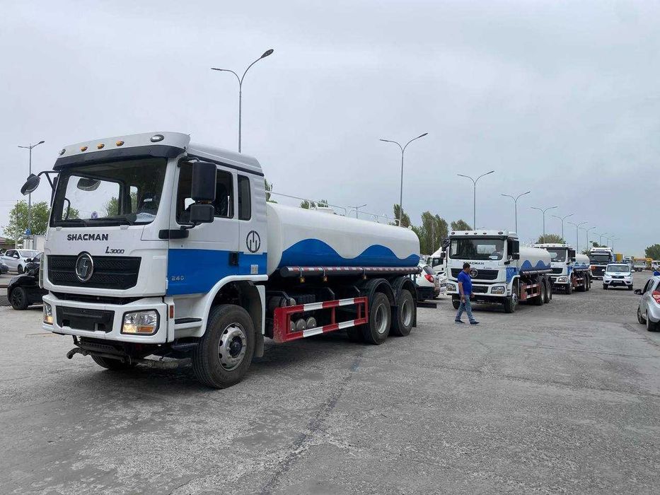 Vodovoz Shacman L3000 6x4 15k olqi va orqadanam suv sepadi Orient Ozod