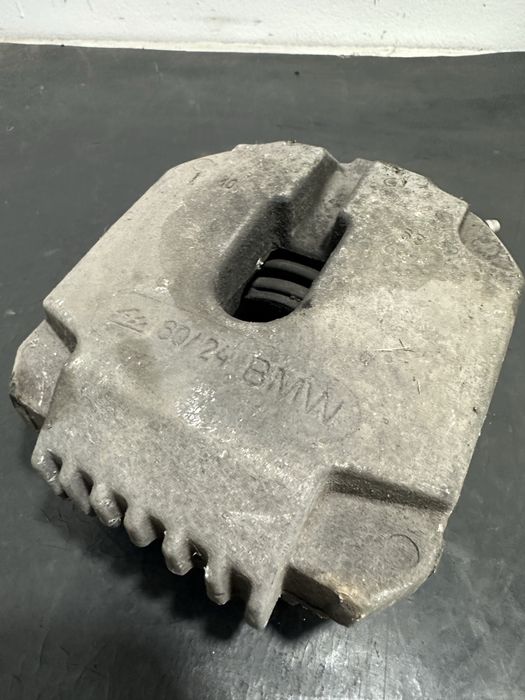 Etrier frana dreapta spate BMW Seria 5 E60 E61 525d