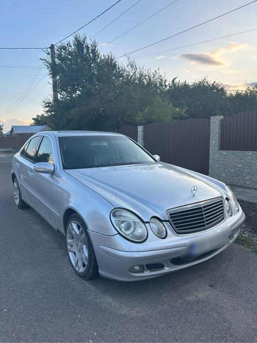Mercedez-Benz E200 CDI