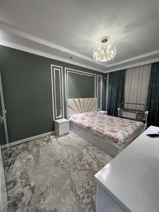 Коракамиш 3 хона евроремонт сотилади