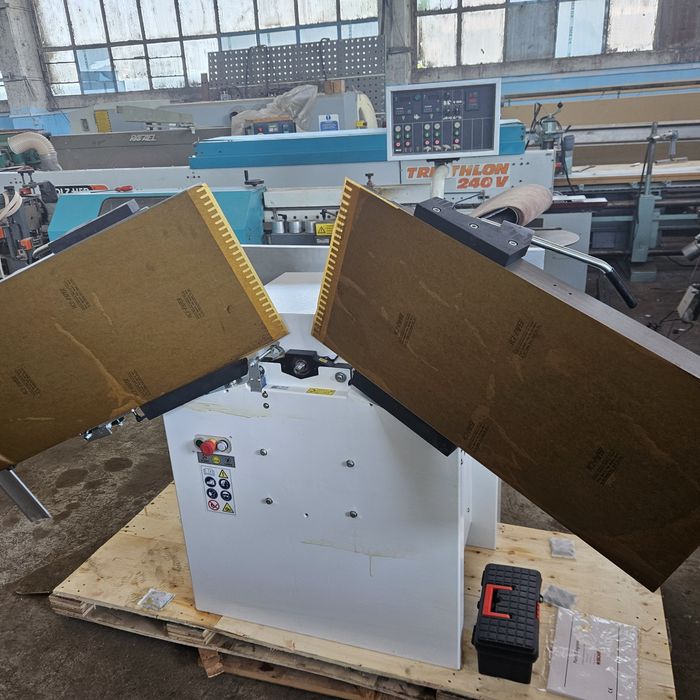 Чисто нов абрихт щрайхмус 400 мм.с спираловиден вал мотор 4 kw.