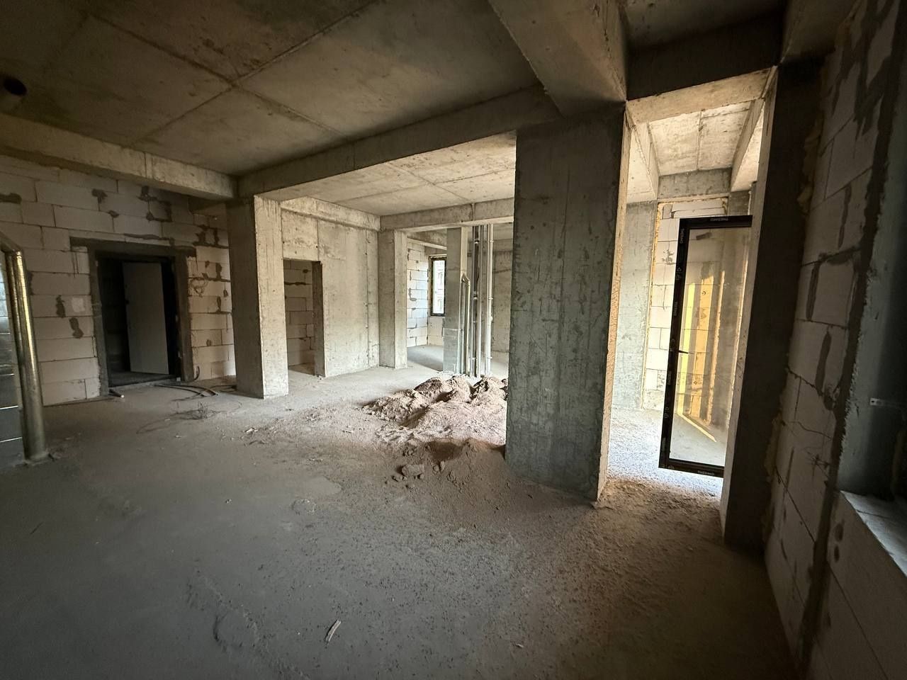 3/8/14 78м² Продается Дархан ЖК Imperial club city каробка