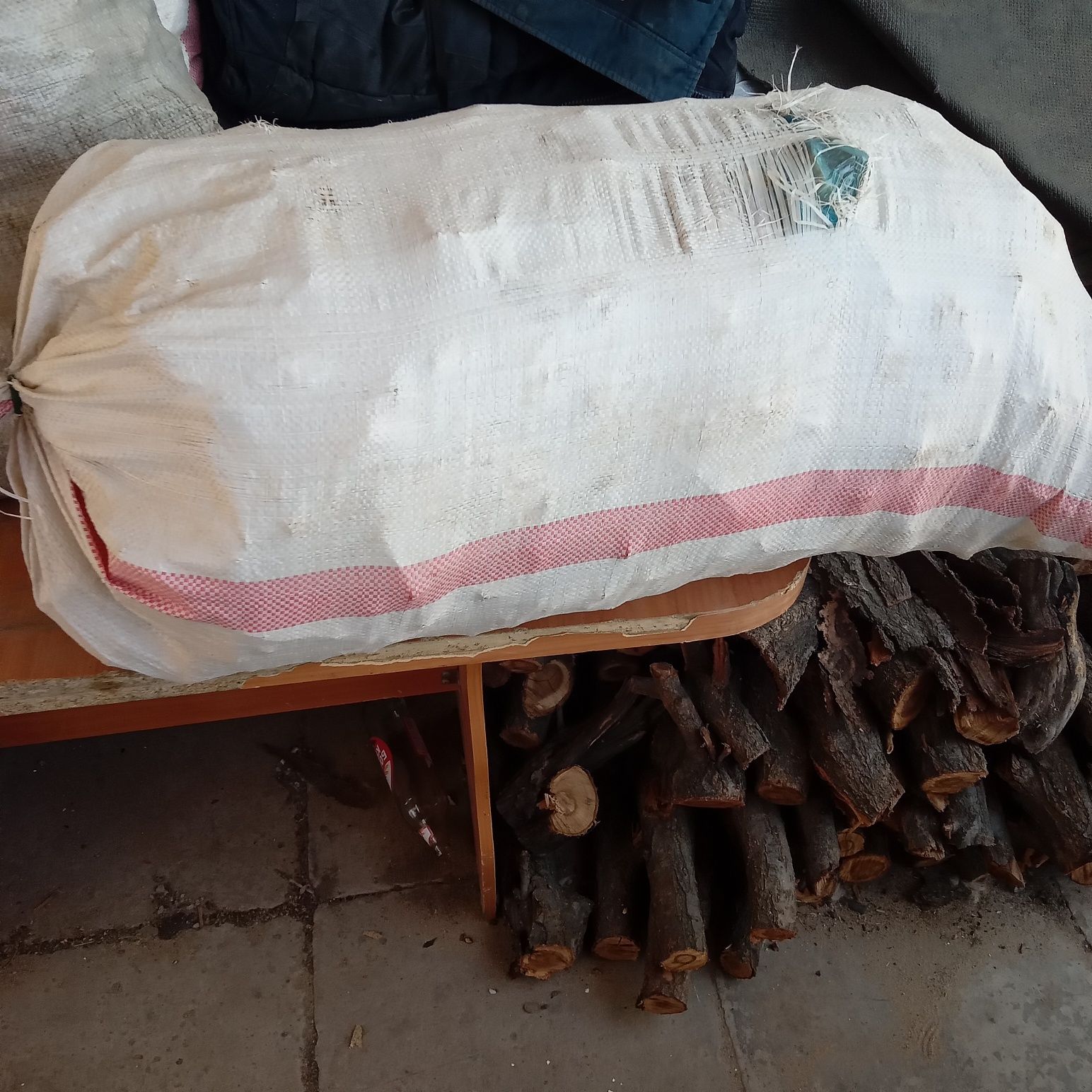 Продаётся хлеп по 1000тг