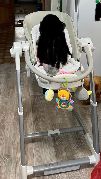 Продам стульчик для кормления в хорошом состояний.