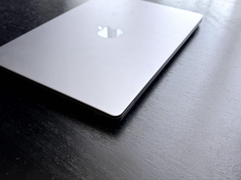 Apple MacBook Pro 14' M1 Pro 16GB RAM 512GB SSD