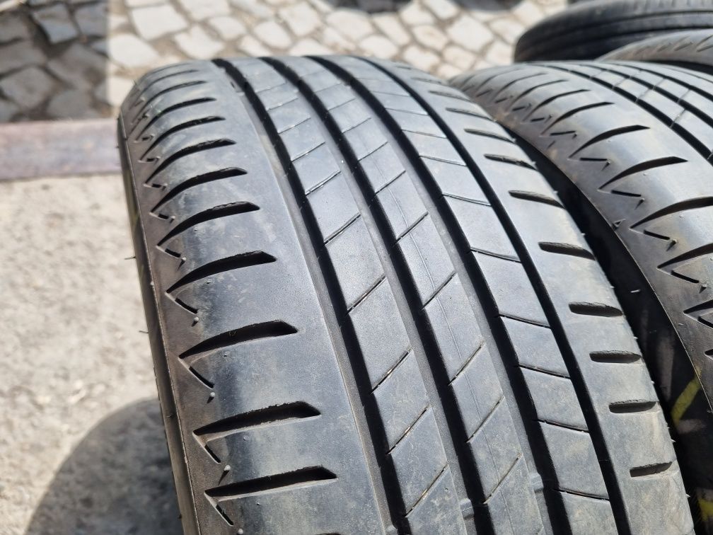 4 anvelope vara Bridgestone 195 55 16 rulate uniform