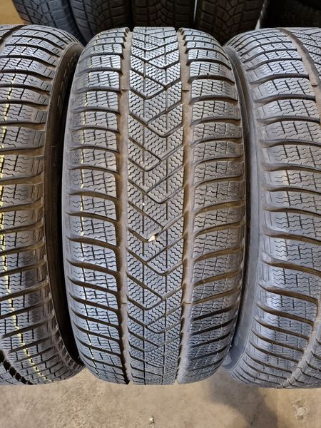 225/55/18 PIRELLI 4бр