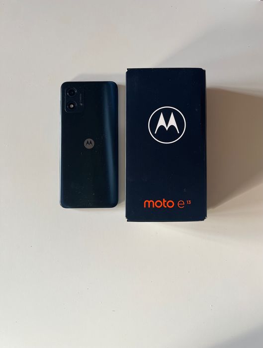 Нова Motorola Moto E13 – 64 GB, Android 13, 5000 mAh батерия