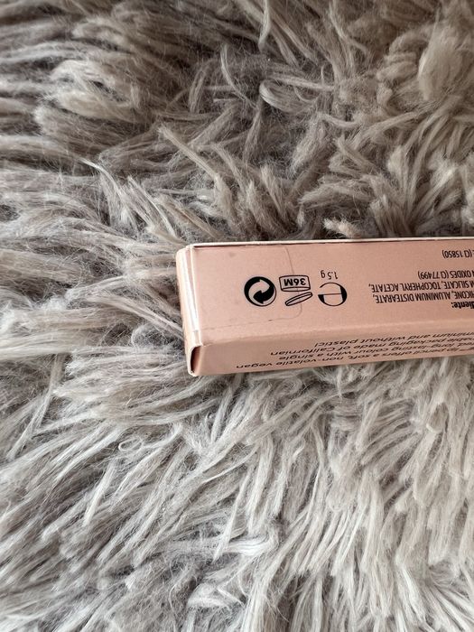 Nl beauty молив за устни - цвят 02 wild