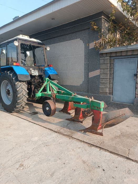 Belarus 1025 2 traktori sotilad 2023