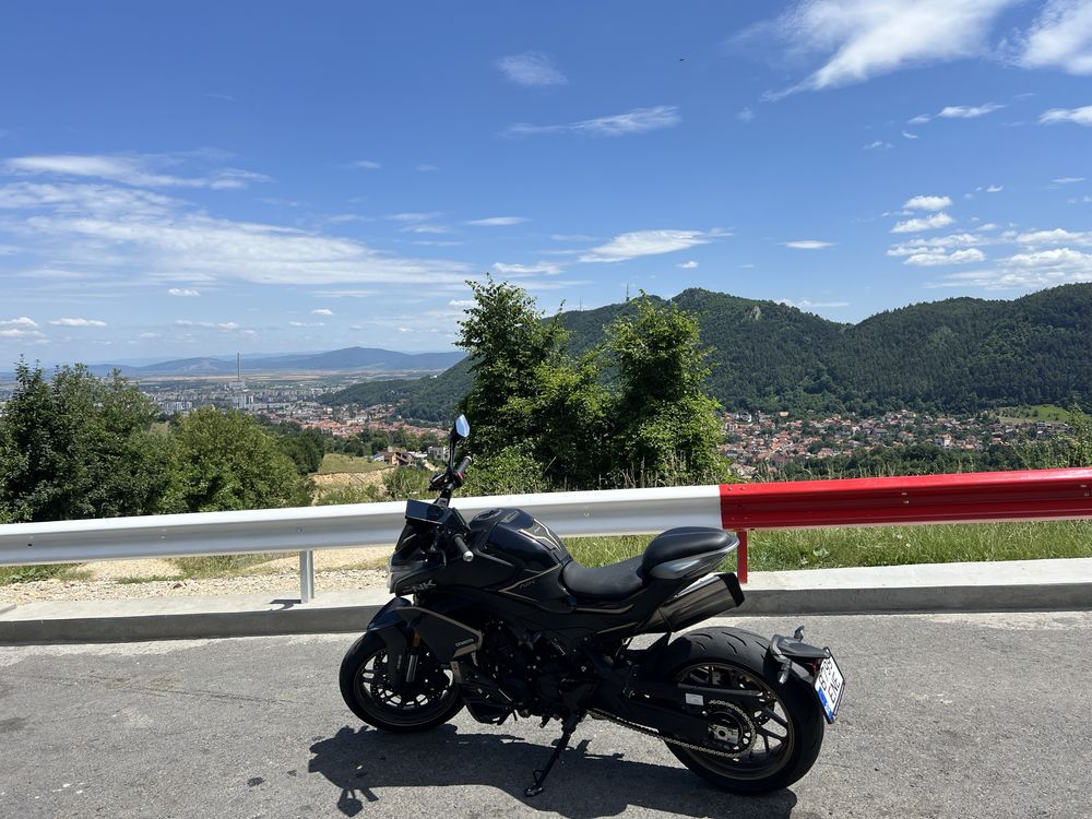 CF Moto 800NK Advanced