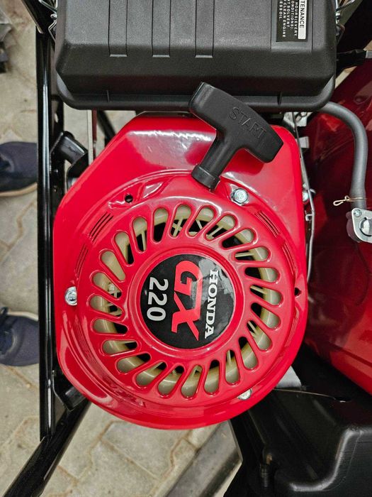 Генератор Honda ECMT7000