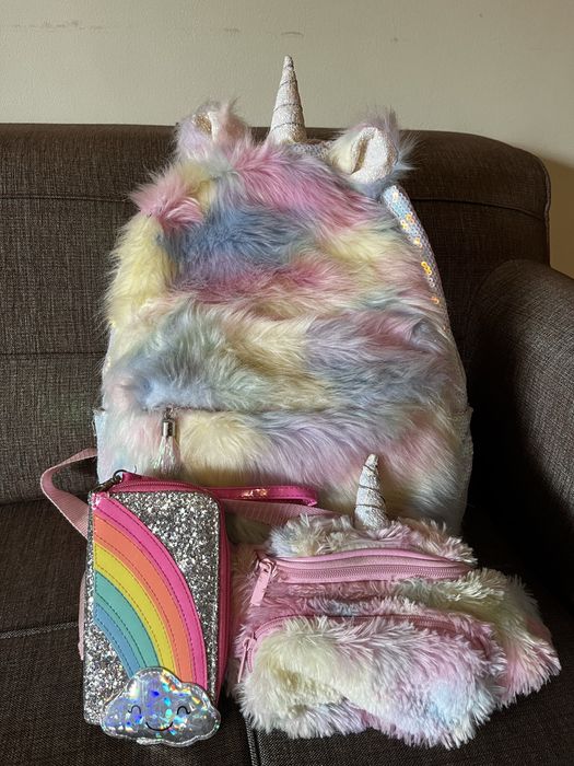 Set Ghiozdan Claire's Fluffy Rainbow, portofel si borseta