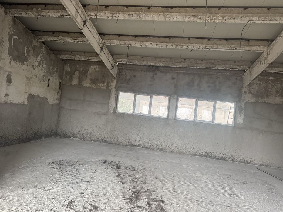 Hala de inchiriat sau de vanzare