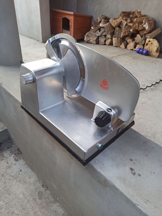 Aparat feliat carne,salam etc.