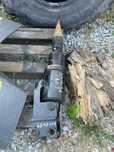 Con despicator de lemne hidraulic pentru miniexcavator