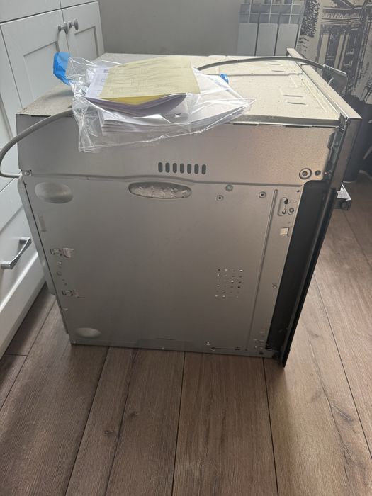 Продается духовка Б/У