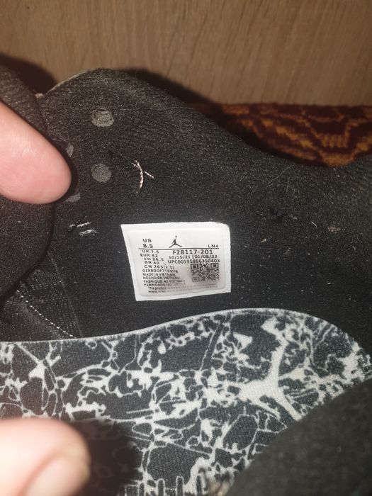 Adidasi dama travis scott x jumpman jack tr dark mocha.