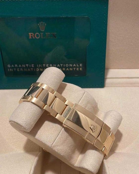 rolex sky-dweller златно/черно