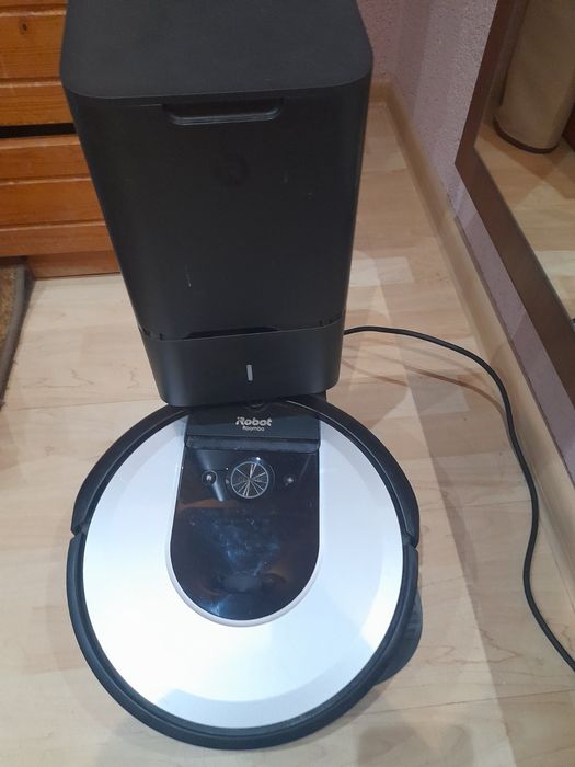 Roomba iRobot i7+ прахосмукачка робот
